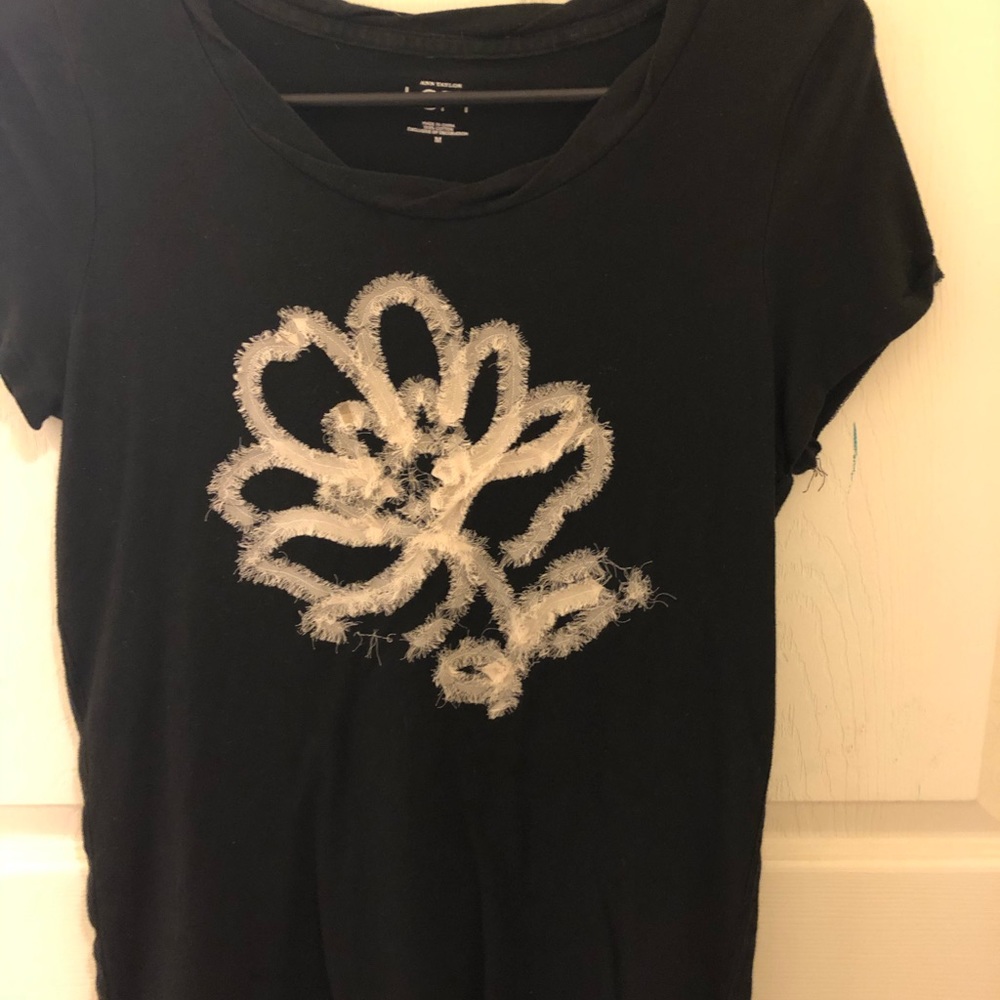 Ann Taylor Loft tee